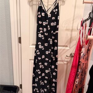 NWT Size M Market and Spruce Floral Black Maxi Dress
